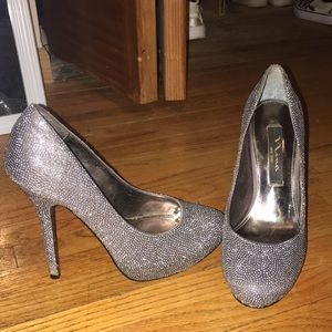 Nina brand 4 inch heels